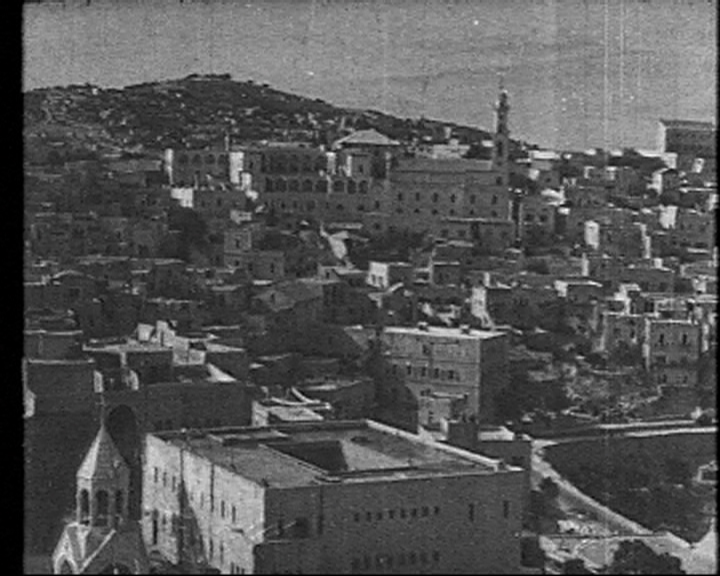 File:Struggle captions - 10.jpg